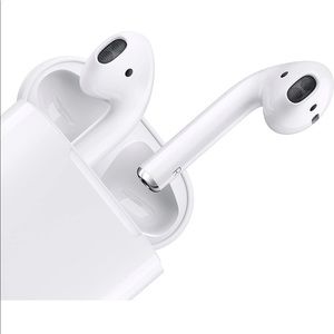 Apple AirPods (2nd gen) + case
